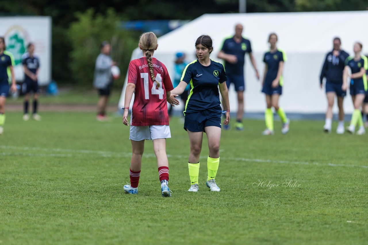 Bild 300 - Loewinnen Cup